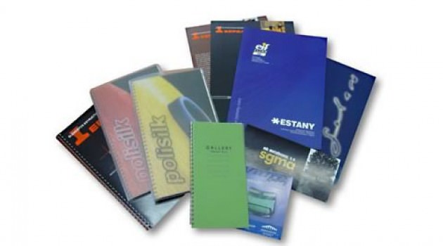 Plastificados de libros y agendas escolares