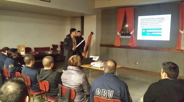 Brigada de Emergencia Curauma gestiona curso a la 13ª Compañía de Bomberos de Placilla