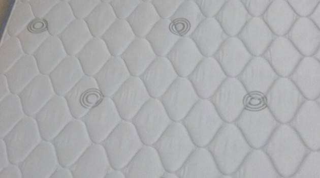 Se vende Cama marca Mica, plaza y media, $80.000