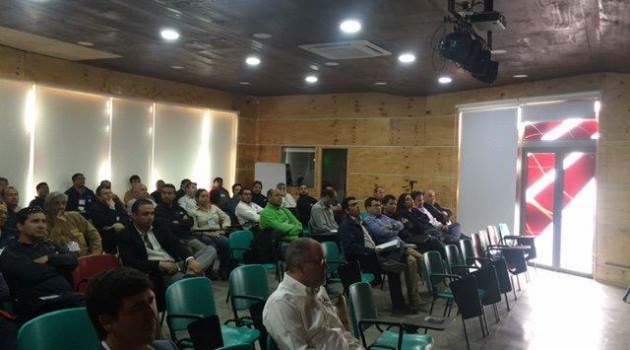 Chilquinta realiza Seminario de Protección contra Destellos de Arco Eléctrico y Ropa Técnica