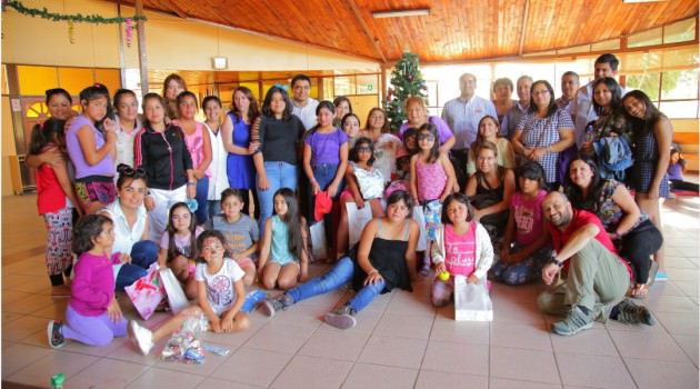 Oficina Comercial de Quillota celebró la Navidad a niñas del Hogar Manuel de Tezanos Pinto
